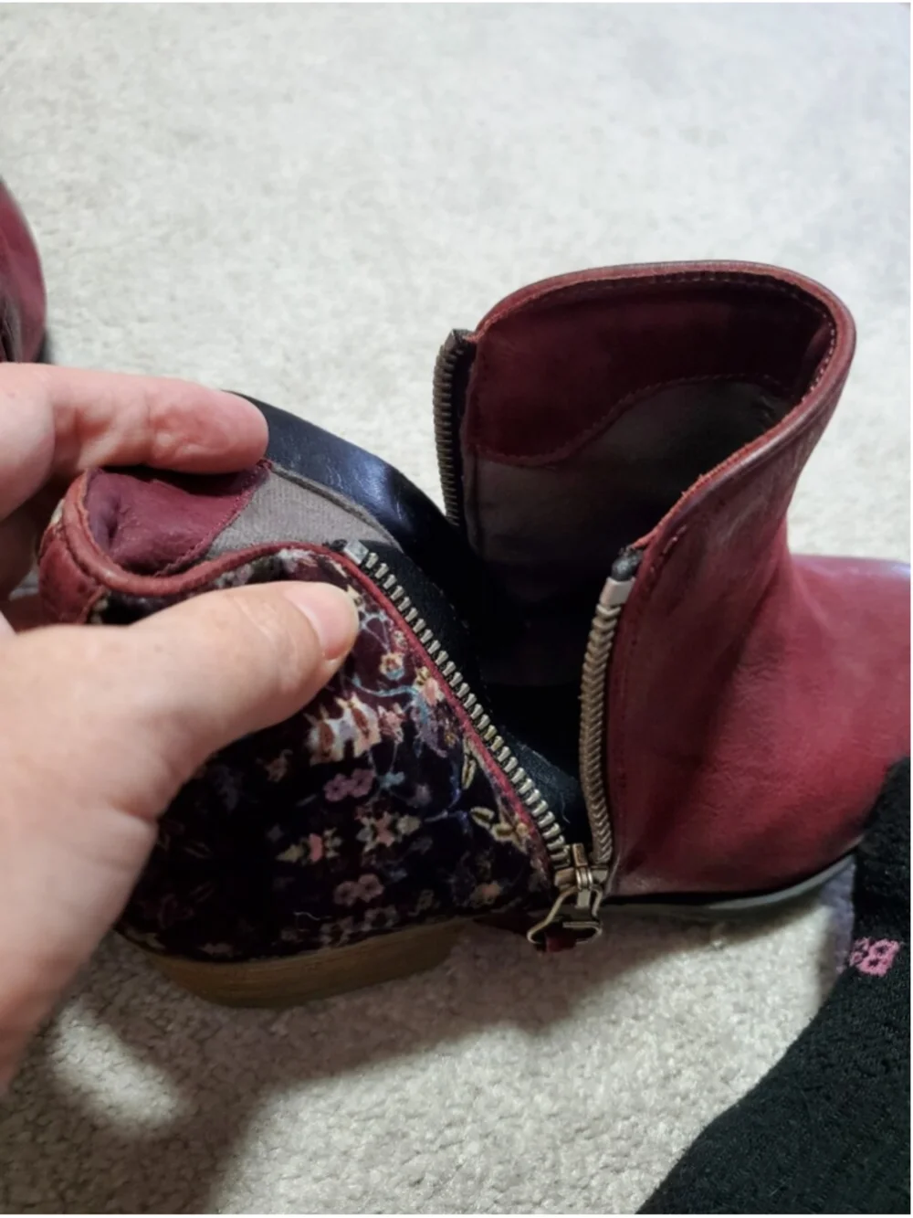 MIZ MOOZ Bangkok Leather & Floral Velvet Ankle Boots Red 39EU 8.5US Burnished